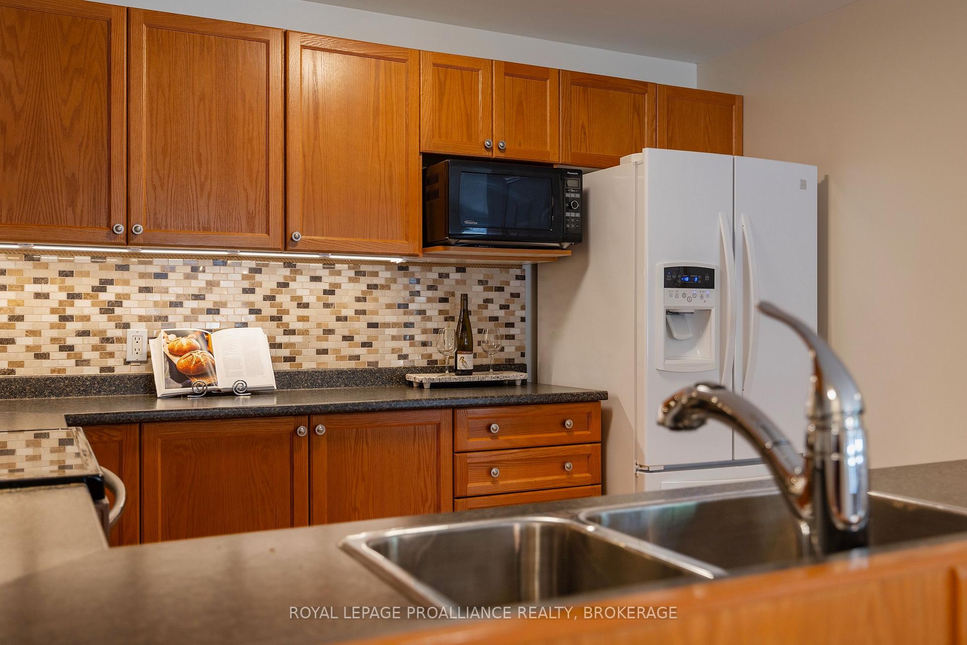 Photo 14 of 69 Wiley Street, Kingston, Rideau — HOMEH