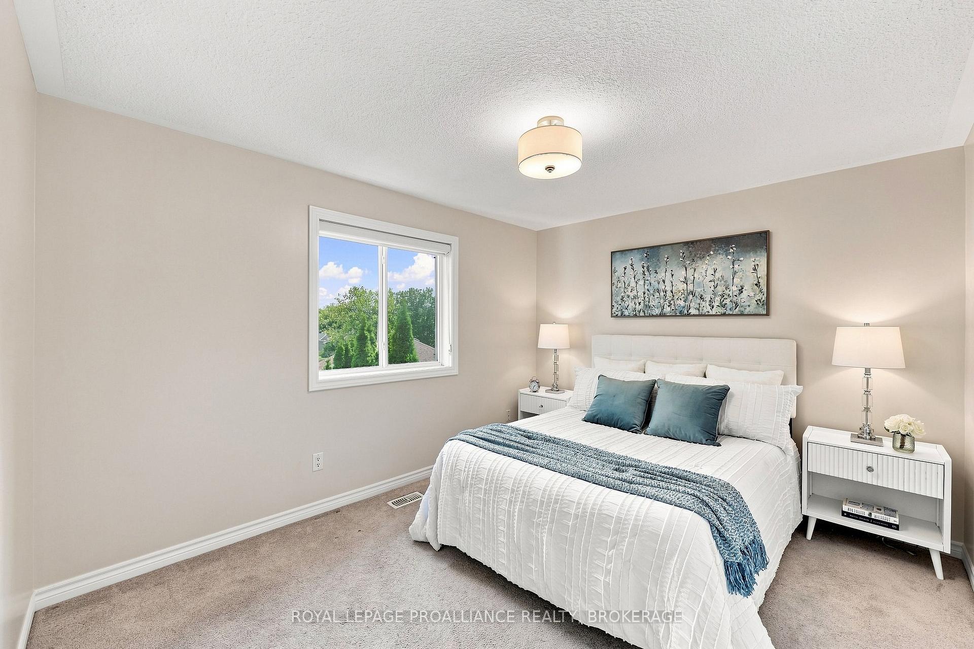 Photo 18 of 69 Wiley Street, Kingston, Rideau — HOMEH