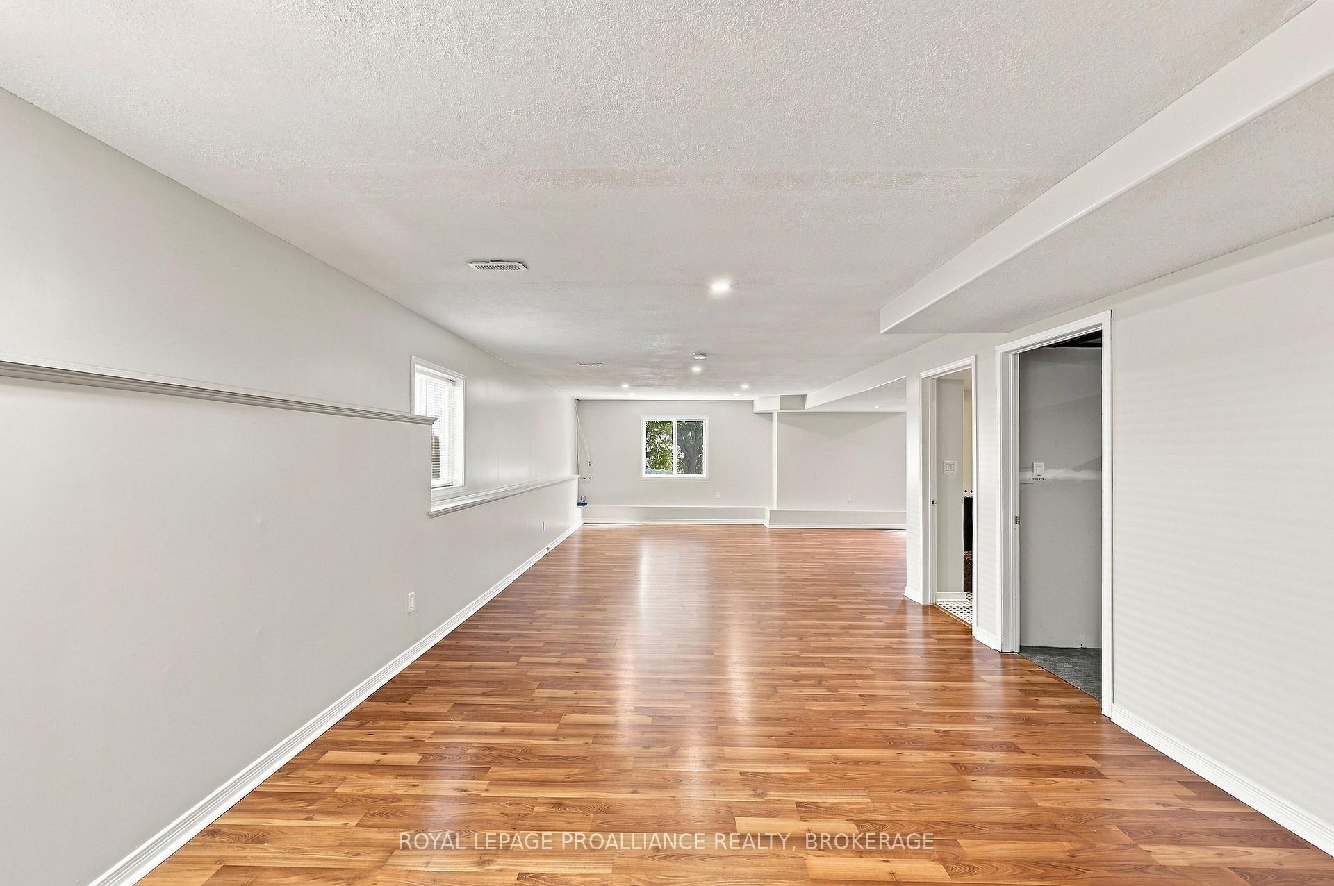 Photo 24 of 69 Wiley Street, Kingston, Rideau — HOMEH