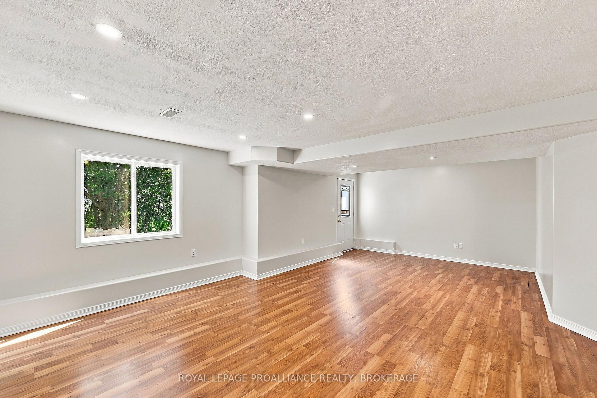 Photo 26 of 69 Wiley Street, Kingston, Rideau — HOMEH
