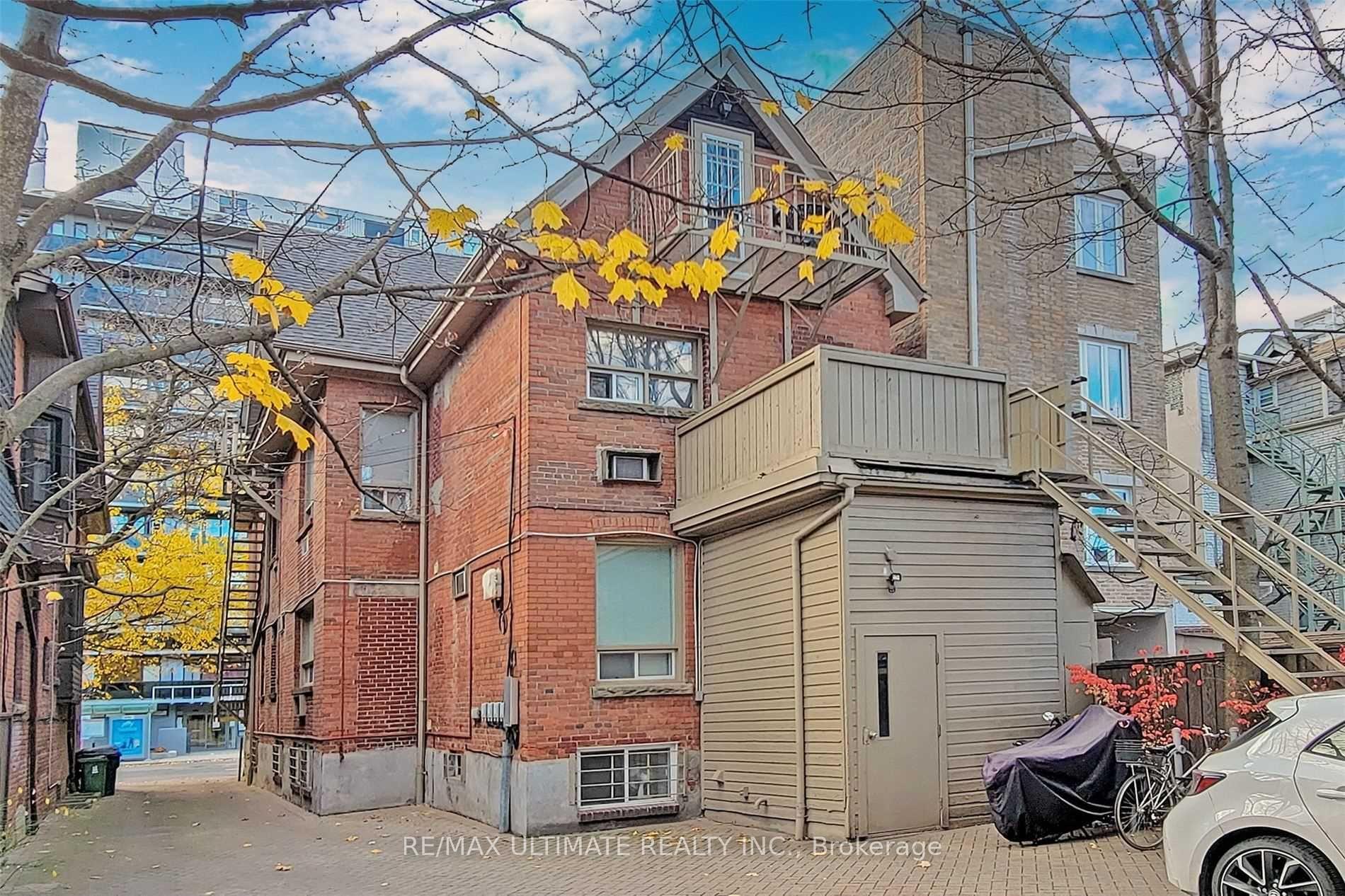 Photo 2 of 93 Spadina Road, Toronto, The Annex — HOMEH