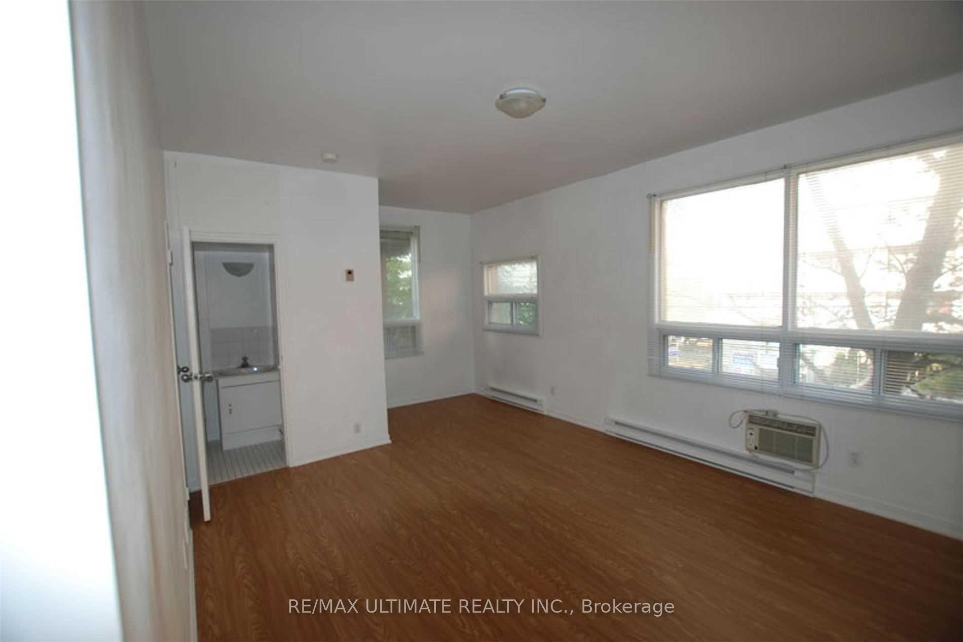 Photo 24 of 93 Spadina Road, Toronto, The Annex — HOMEH