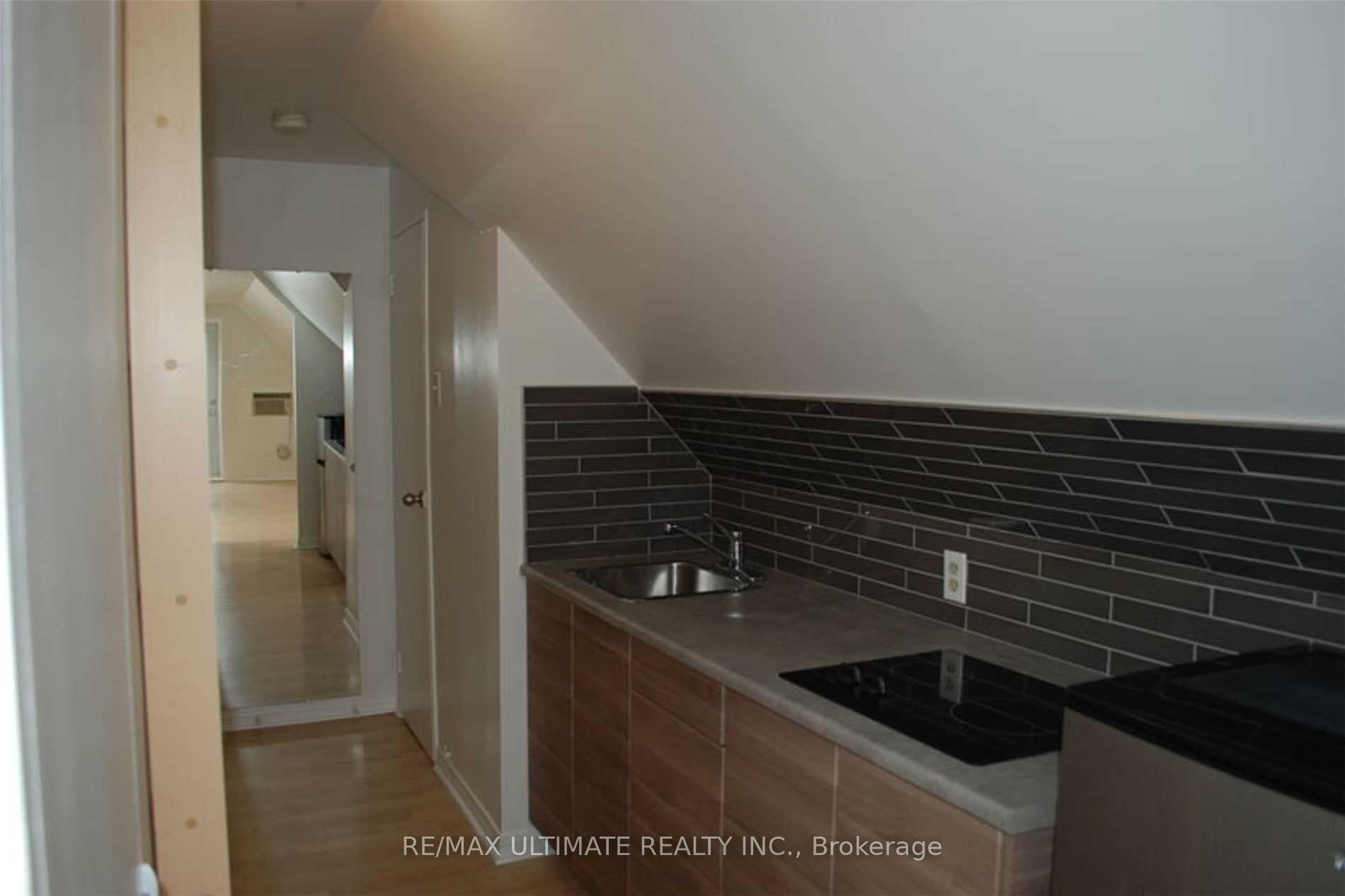 Photo 37 of 93 Spadina Road, Toronto, The Annex — HOMEH