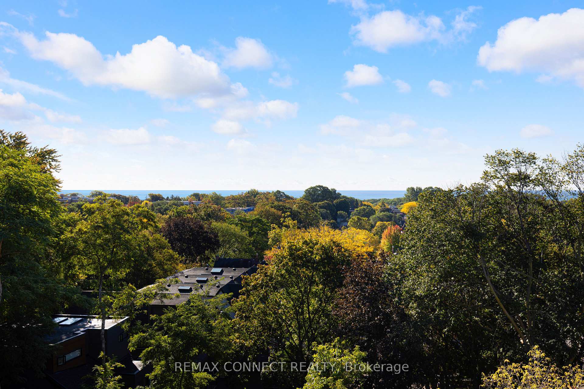 Photo 36 of Unit 4, 517 Kingston Road, Toronto, The Beaches — HOMEH