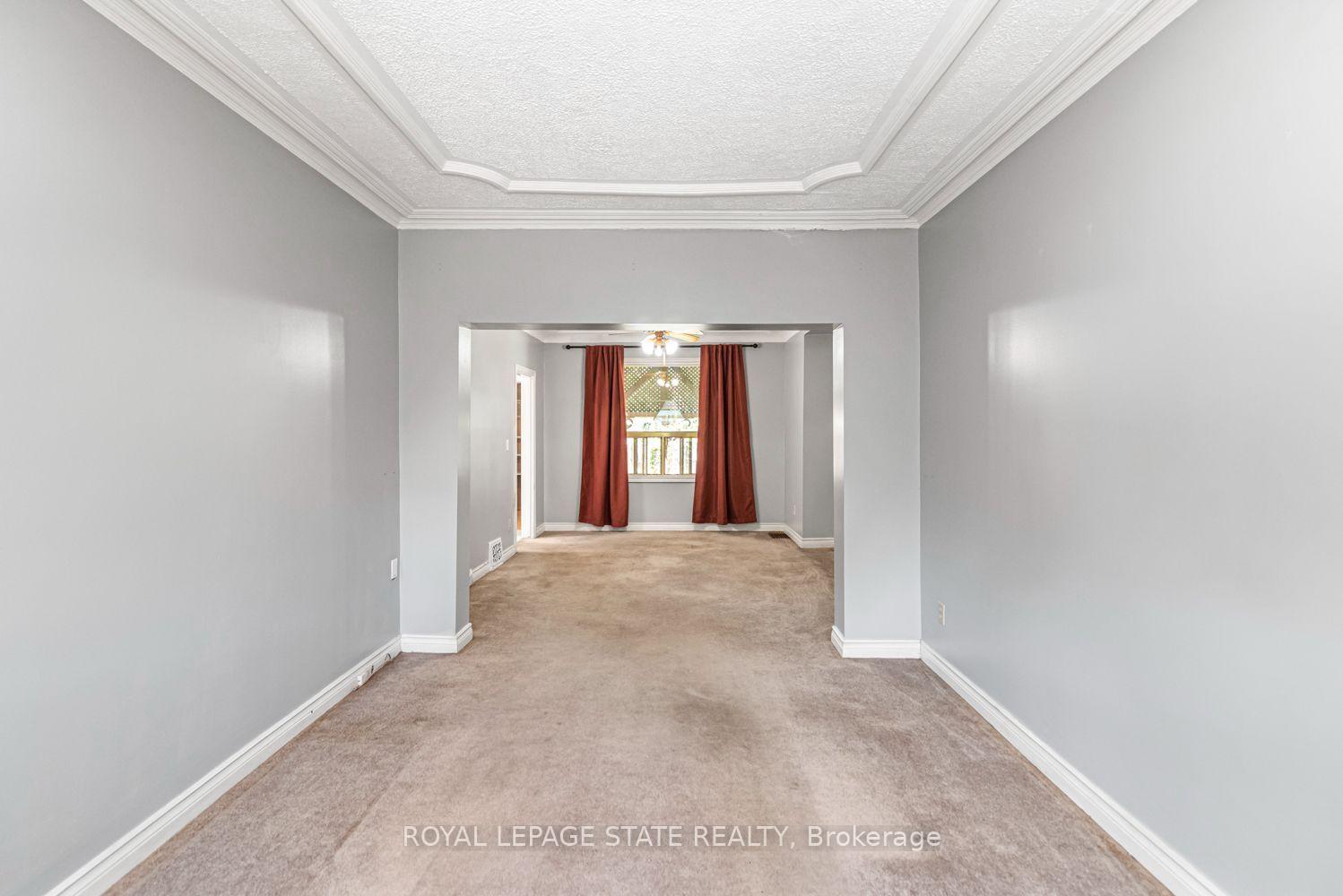Photo 13 of 75 Kensington Avenue N, Hamilton, Crown Point — HOMEH
