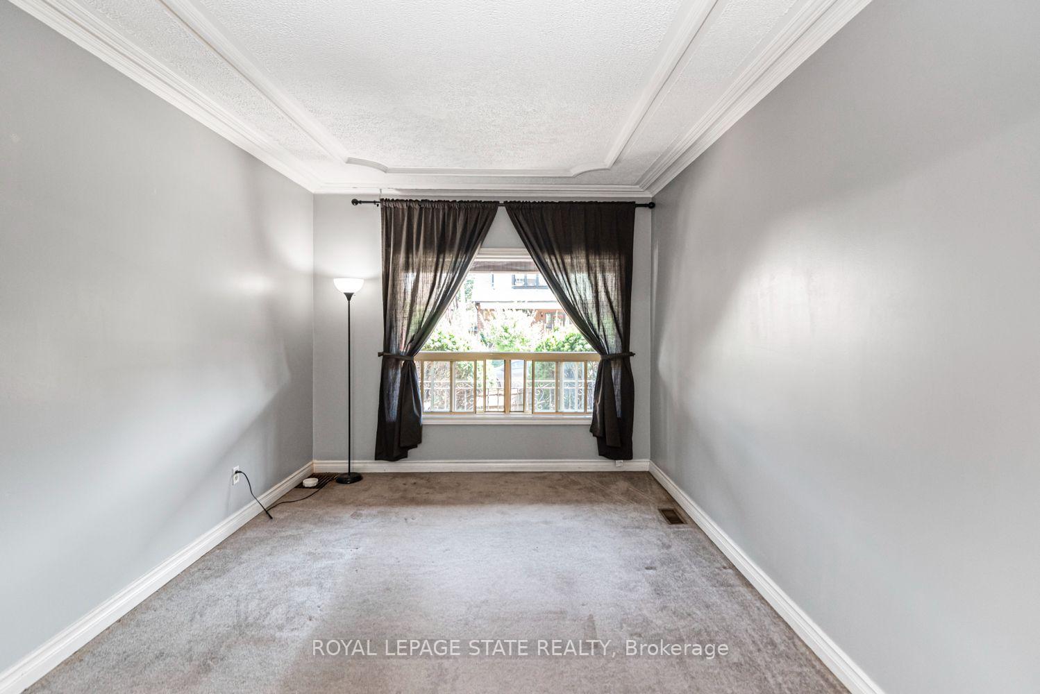 Photo 14 of 75 Kensington Avenue N, Hamilton, Crown Point — HOMEH