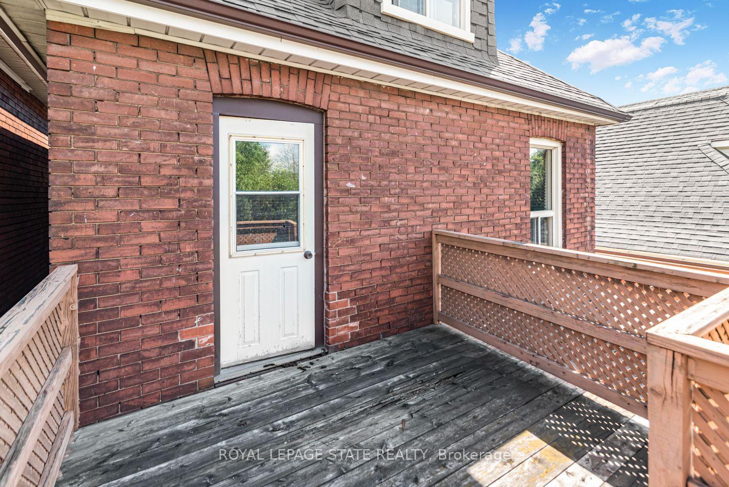 Photo 37 of 75 Kensington Avenue N, Hamilton, Crown Point — HOMEH