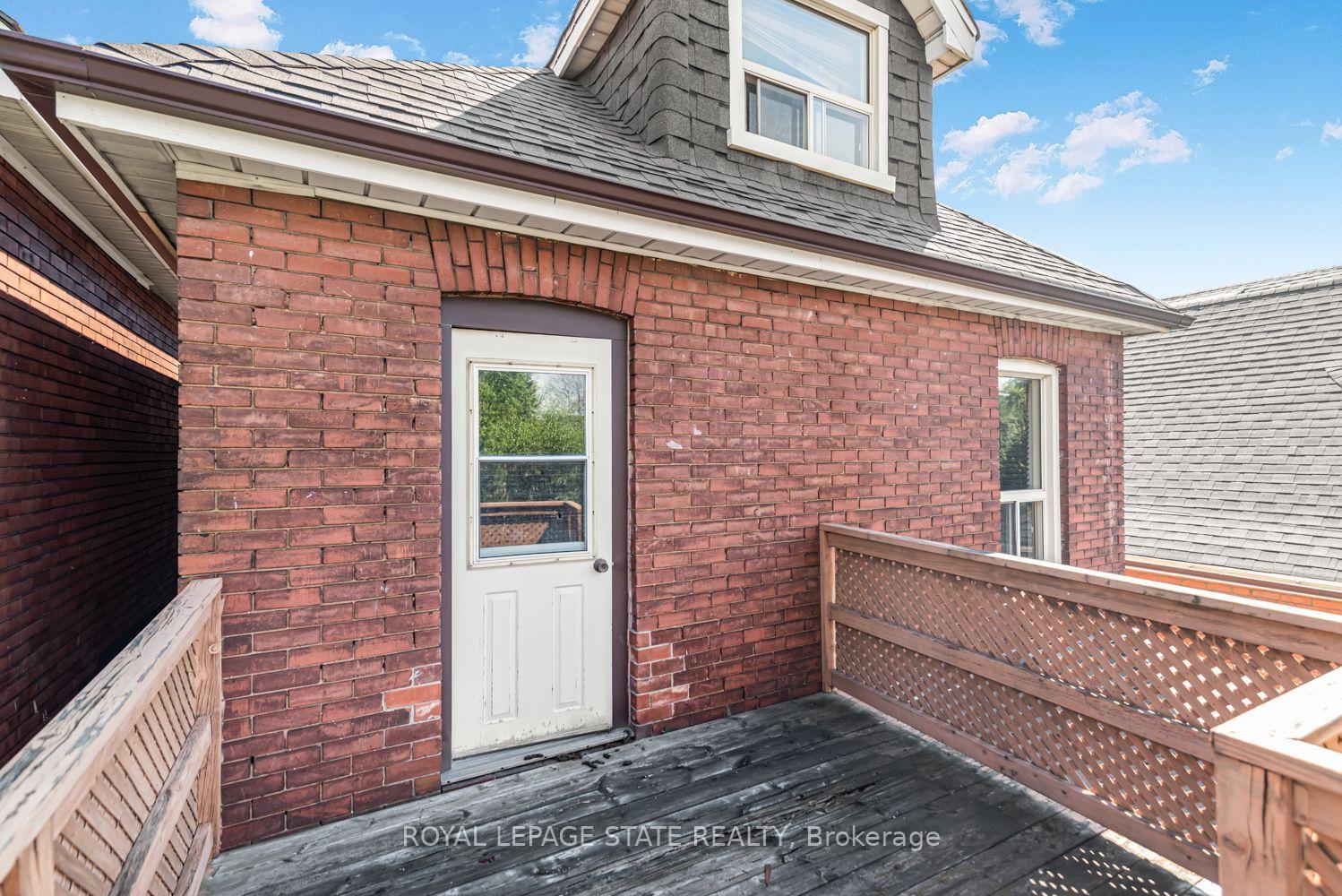 Photo 38 of 75 Kensington Avenue N, Hamilton, Crown Point — HOMEH