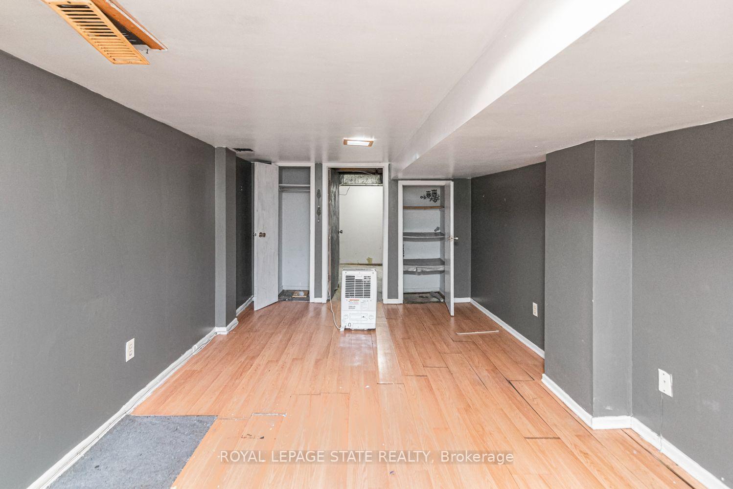 Photo 49 of 75 Kensington Avenue N, Hamilton, Crown Point — HOMEH