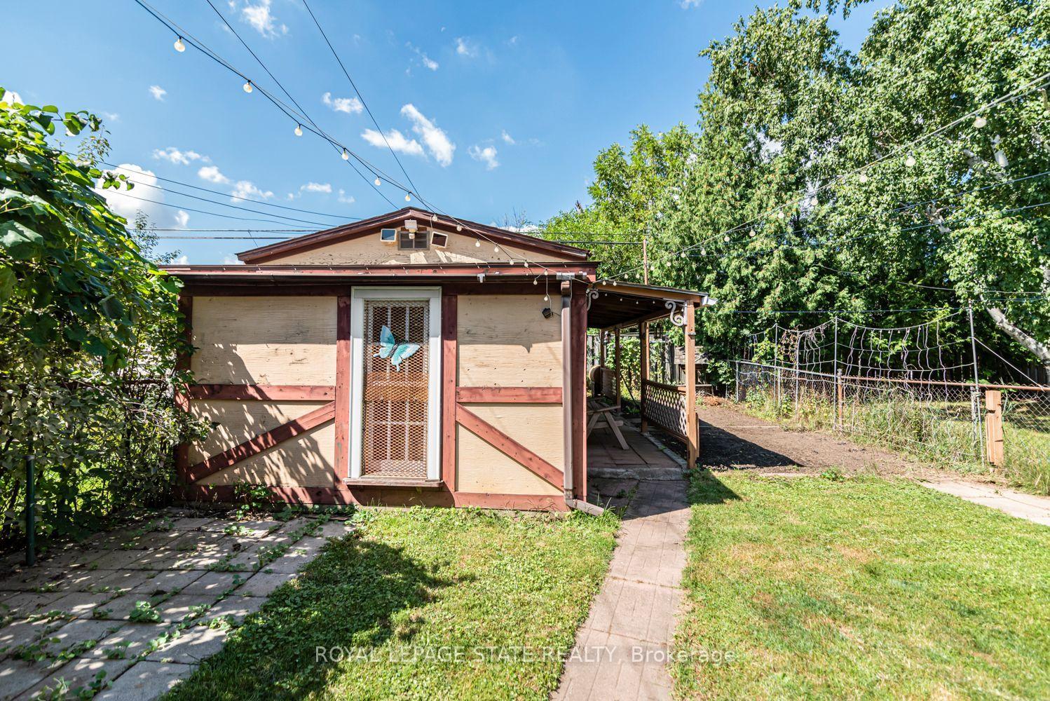 Photo 54 of 75 Kensington Avenue N, Hamilton, Crown Point — HOMEH