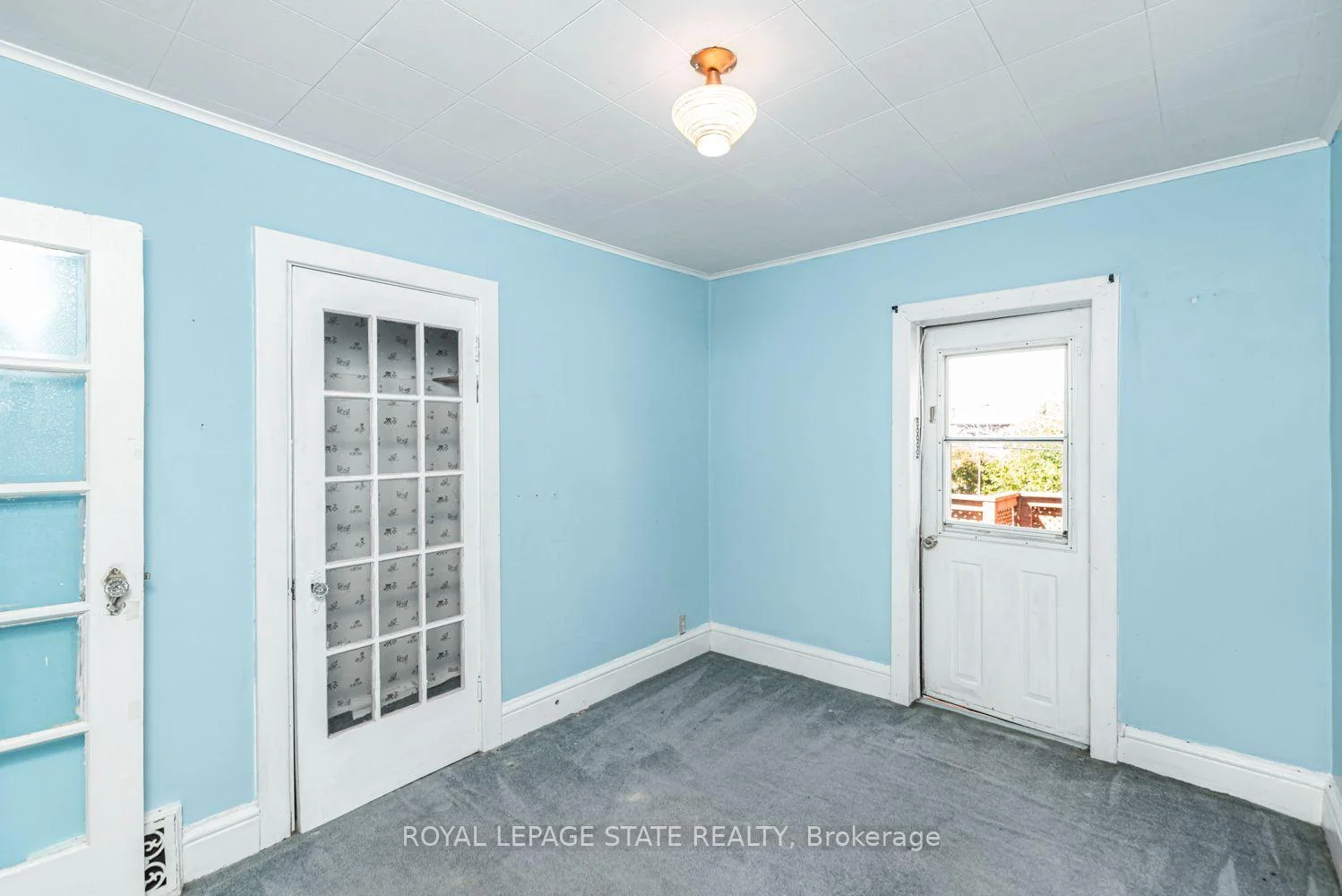 Photo 33 of 75 Kensington Avenue N, Hamilton, Crown Point — HOMEH