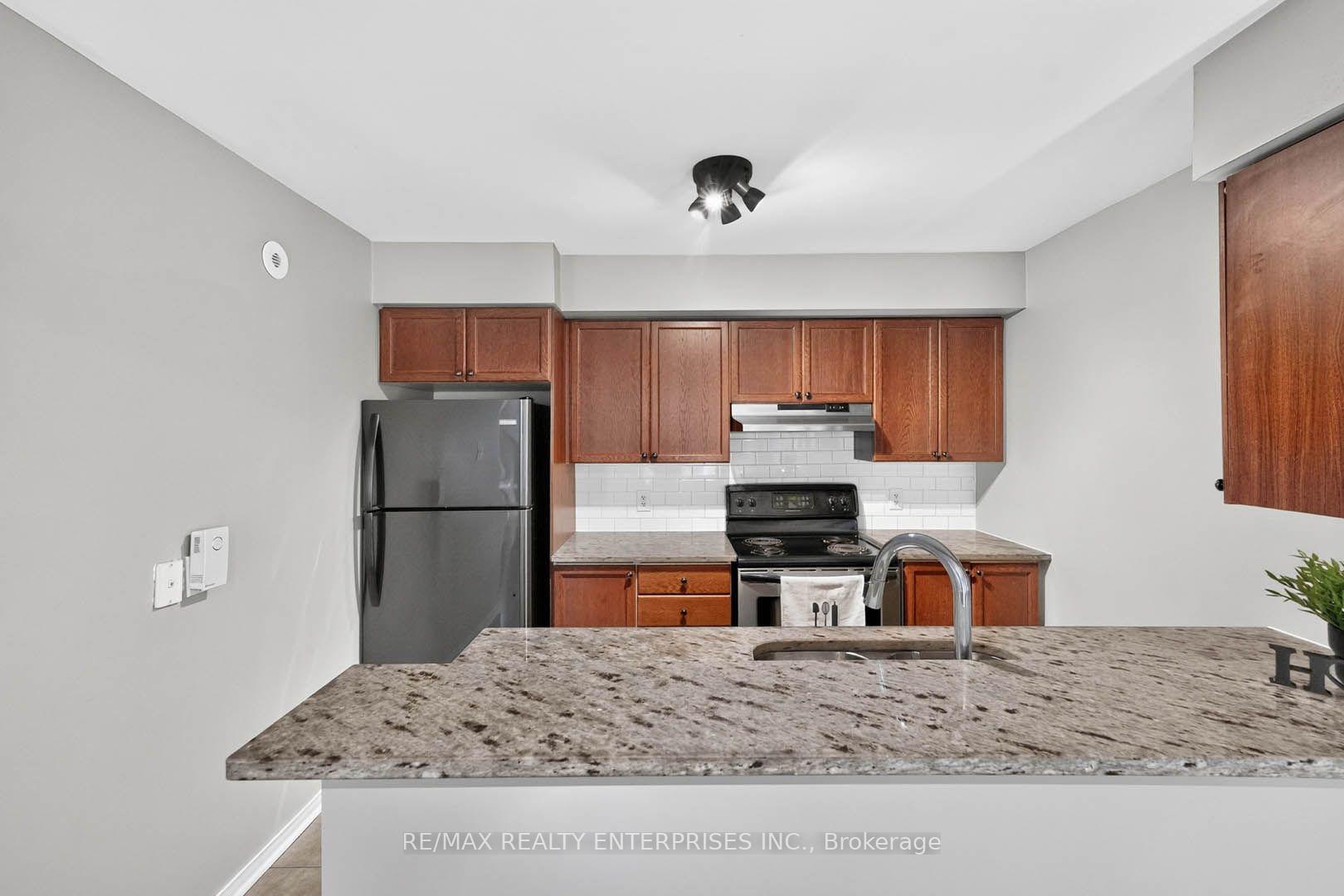 Photo 11 of Unit 145, 4975 Southampton Drive, Mississauga, Churchill Meadows — HOMEH