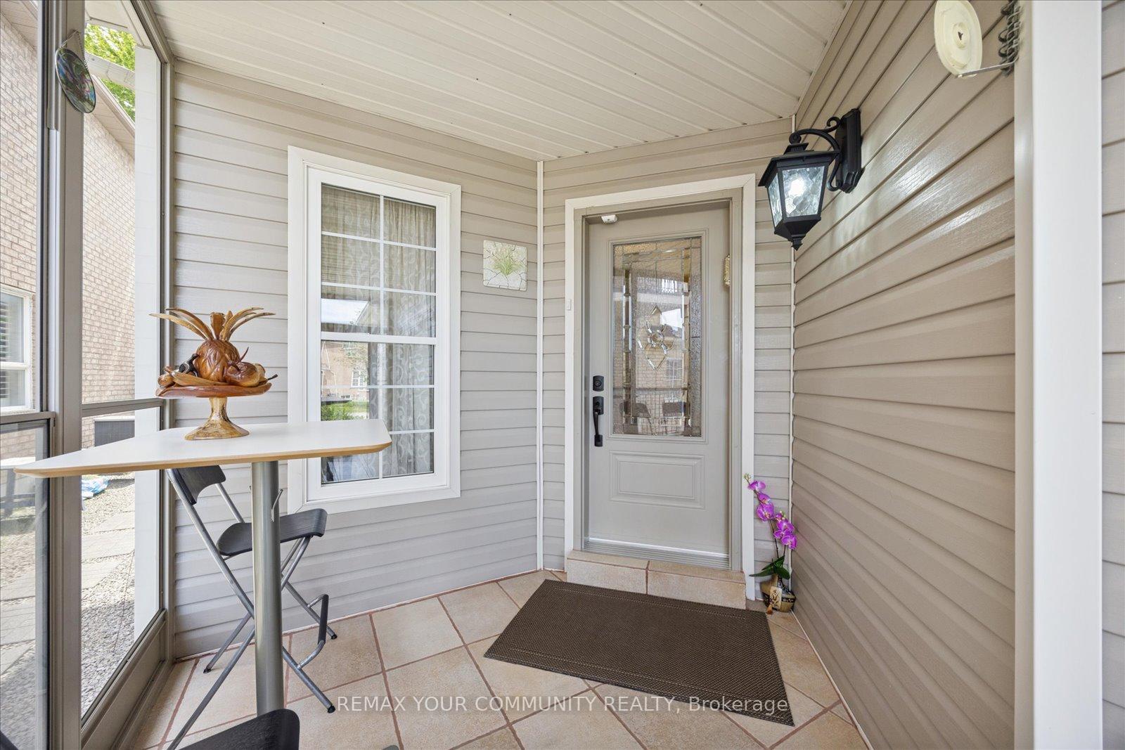 Photo 5 of 41 Old Colony Road, Richmond Hill, Oak Ridges Lake Wilcox — HOMEH