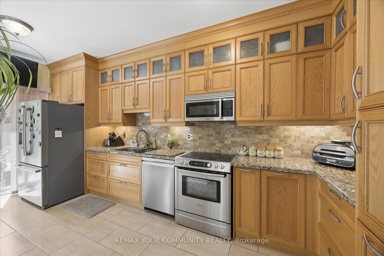 Photo 16 of 41 Old Colony Road, Richmond Hill, Oak Ridges Lake Wilcox — HOMEH