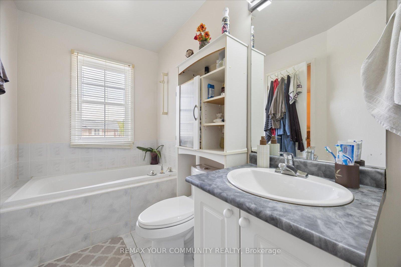 Photo 23 of 41 Old Colony Road, Richmond Hill, Oak Ridges Lake Wilcox — HOMEH