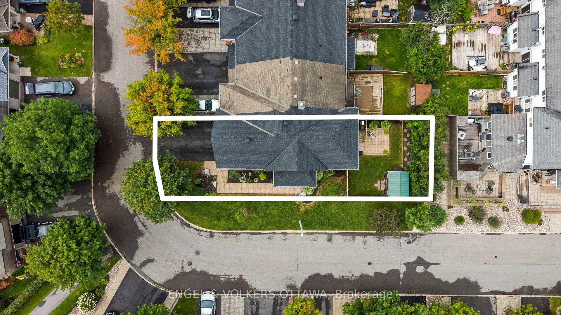 Photo 30 of 268 Horseshoe Crescent, Ottawa, Stittsville (North) — HOMEH
