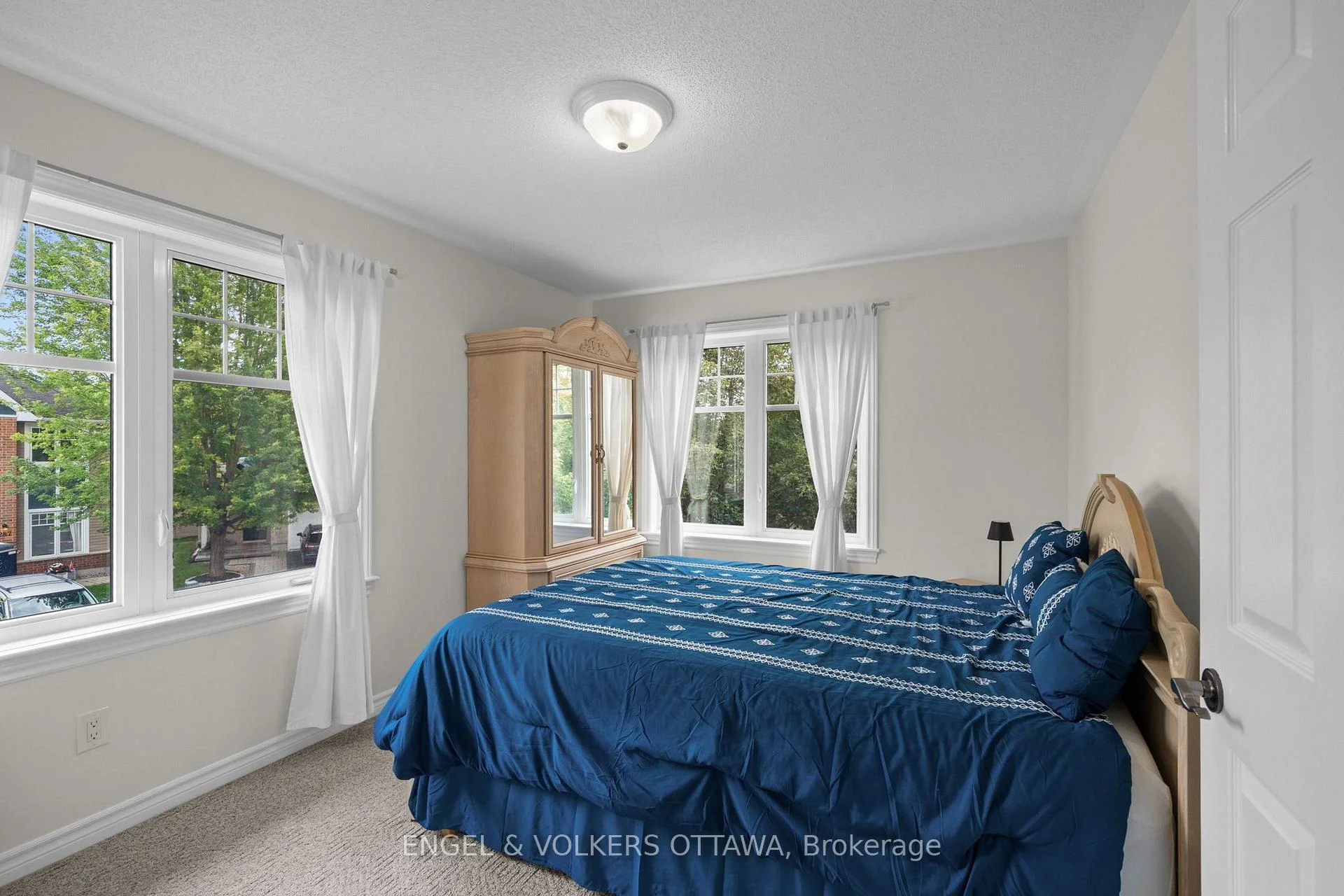 Photo 23 of 268 Horseshoe Crescent, Ottawa, Stittsville (North) — HOMEH