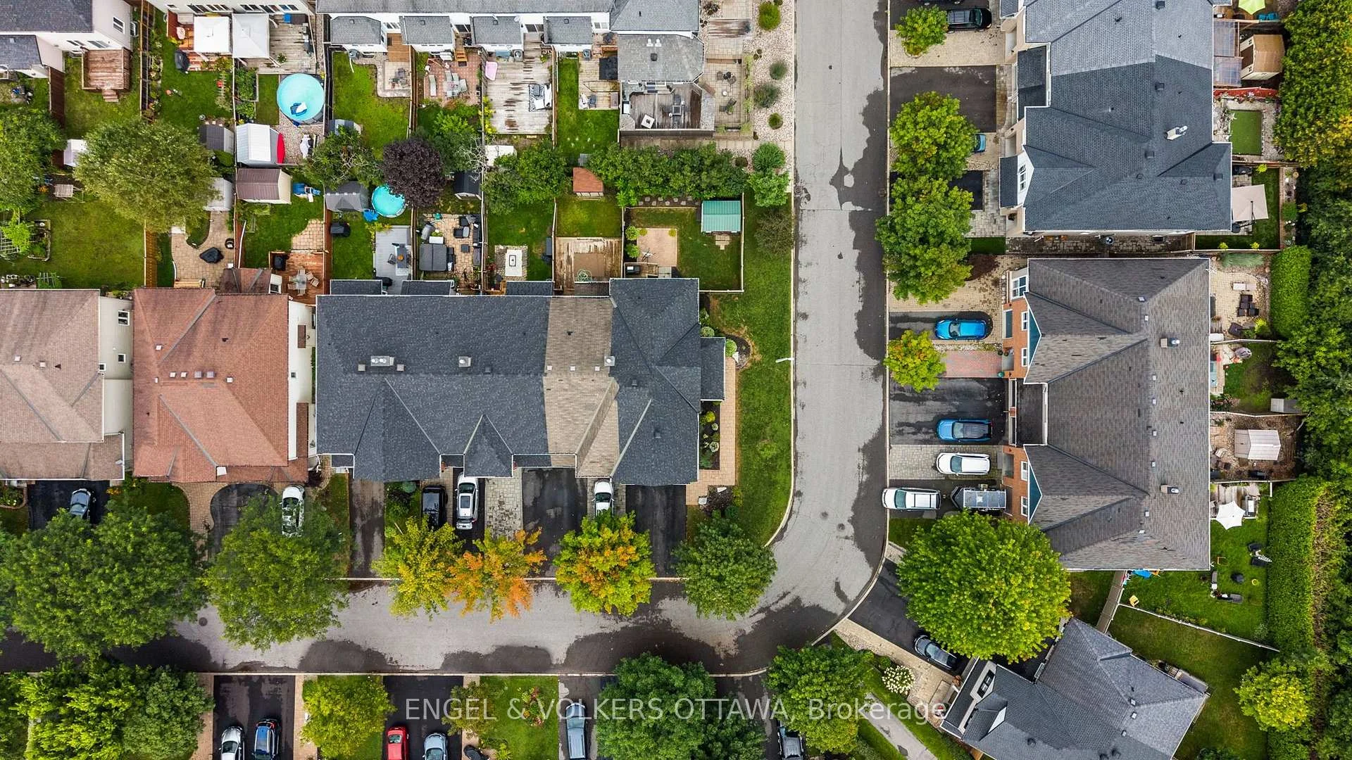 Photo 34 of 268 Horseshoe Crescent, Ottawa, Stittsville (North) — HOMEH