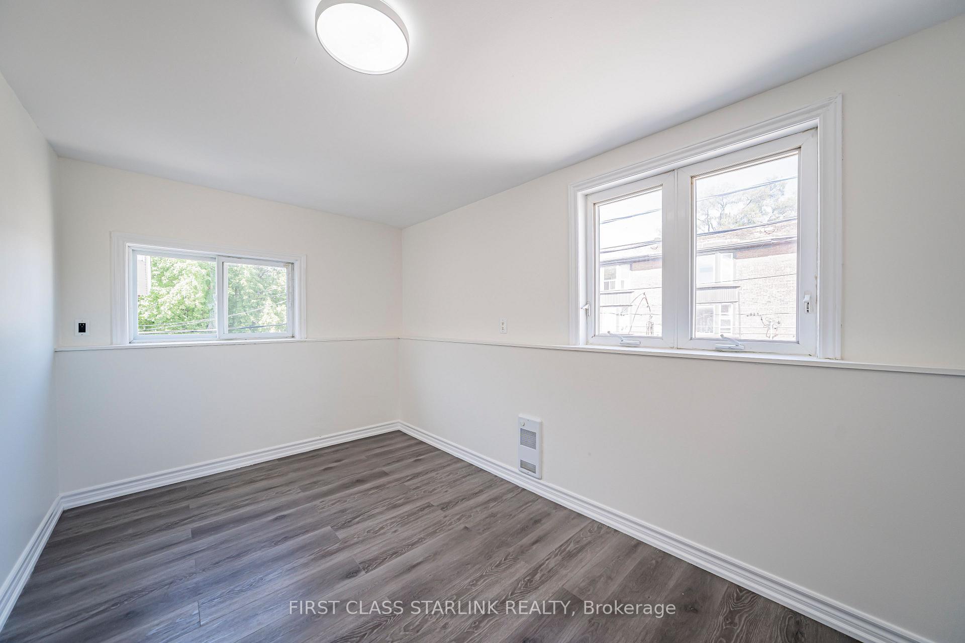 Photo 34 of 945 Gerrard Street E, Toronto, South Riverdale — HOMEH