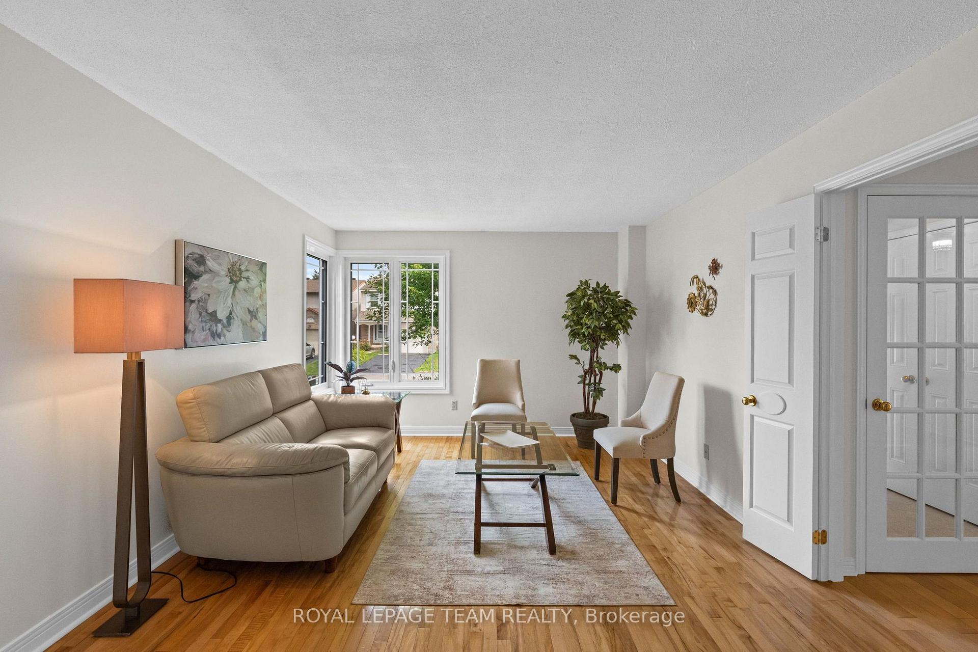 Photo 3 of 59 Naismith Crescent, Ottawa, Kanata - Katimavik — HOMEH