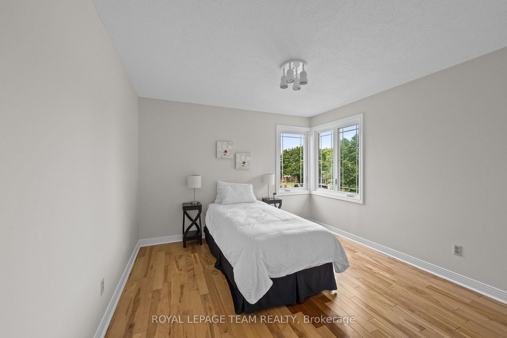 Photo 31 of 59 Naismith Crescent, Ottawa, Kanata - Katimavik — HOMEH