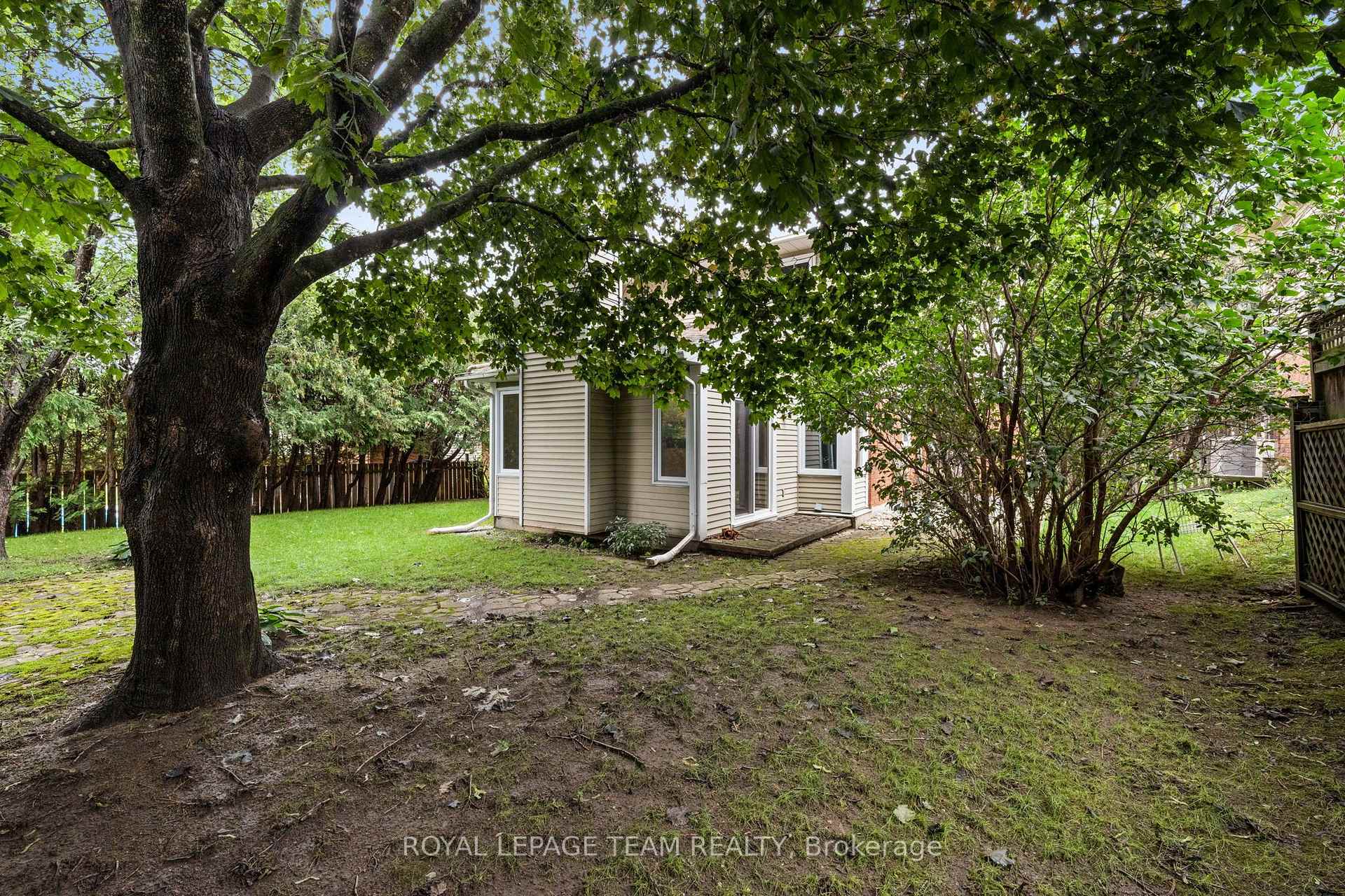 Photo 42 of 59 Naismith Crescent, Ottawa, Kanata - Katimavik — HOMEH