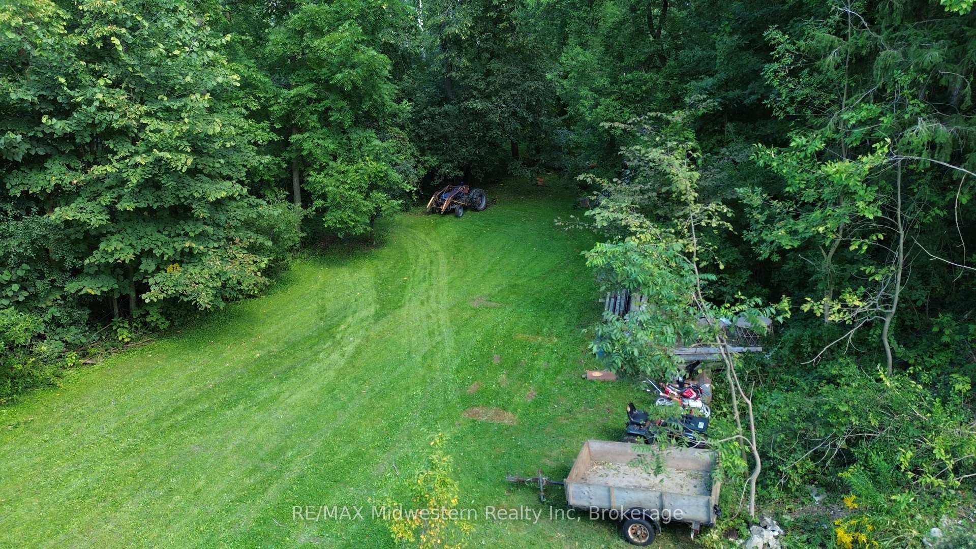 Photo 4 of 60 Sixth Concession Road, Brant, Burford — HOMEH