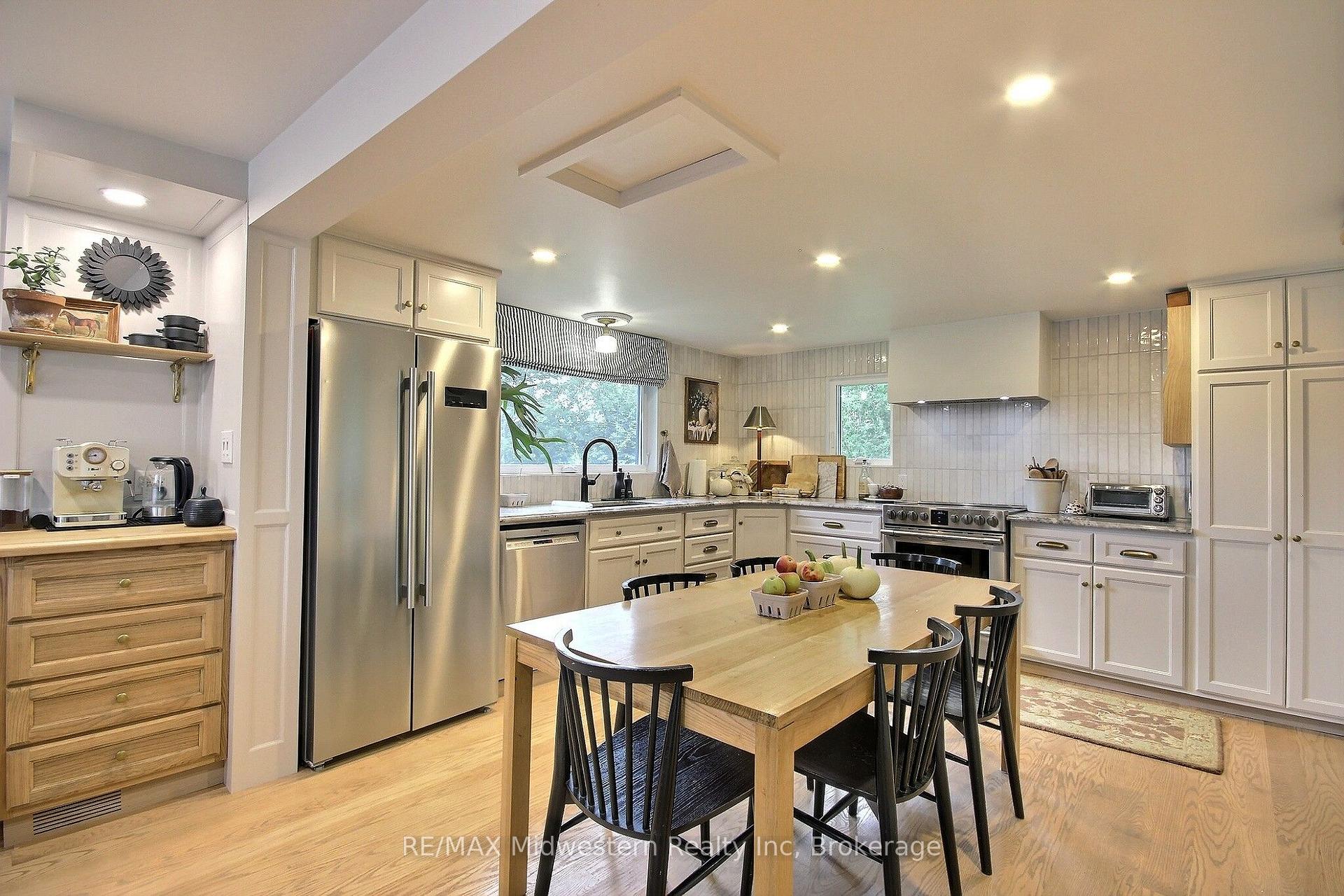 Photo 16 of 60 Sixth Concession Road, Brant, Burford — HOMEH