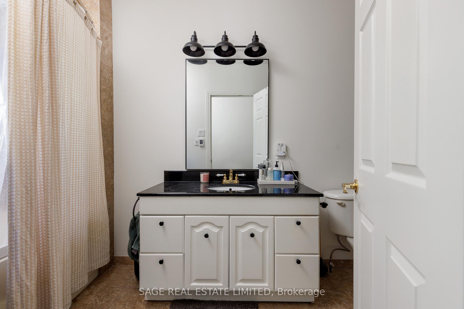 Photo 45 of Unit Main, 32 Roblocke Avenue, Toronto, Dovercourt-Wallace Emerson-Junction — HOMEH