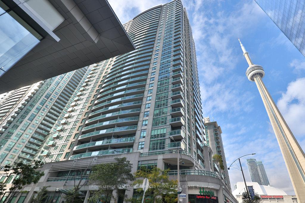 Photo of Unit 708, 30 Grand Trunk Crescent