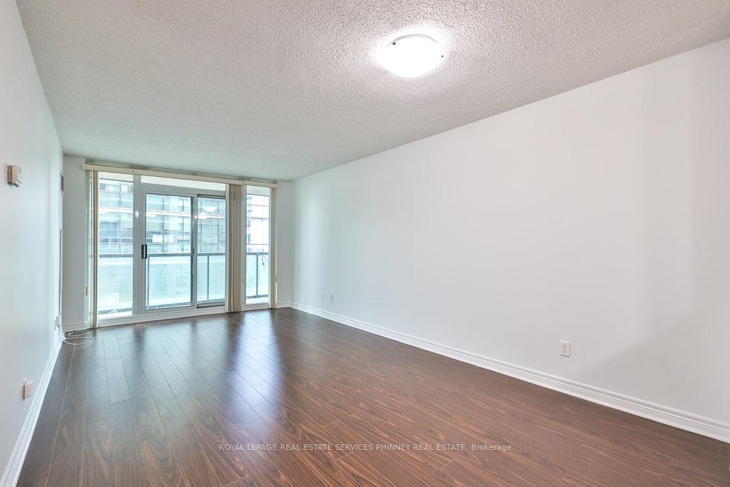 Photo 11 of Unit 708, 30 Grand Trunk Crescent, Toronto, Waterfront Communities — HOMEH