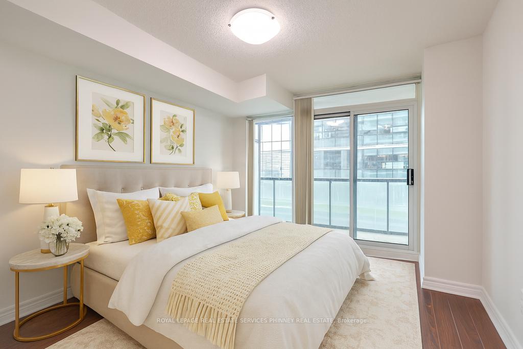 Photo 16 of Unit 708, 30 Grand Trunk Crescent, Toronto, Waterfront Communities — HOMEH