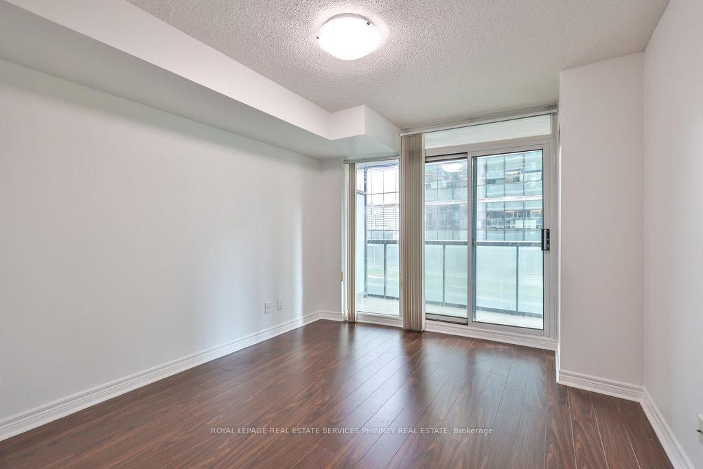 Photo 17 of Unit 708, 30 Grand Trunk Crescent, Toronto, Waterfront Communities — HOMEH