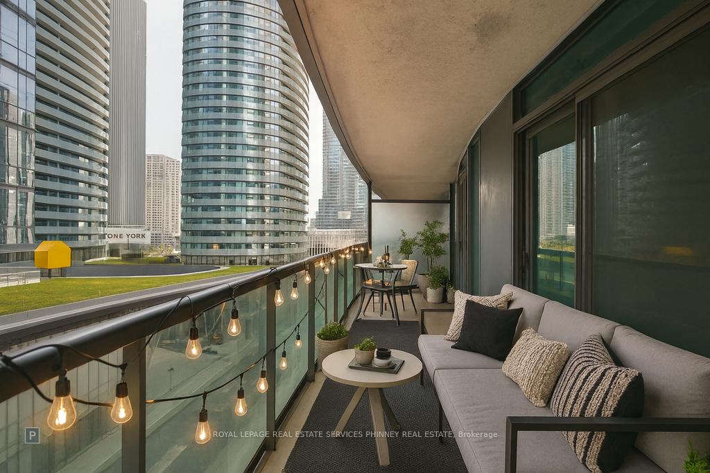 Photo 21 of Unit 708, 30 Grand Trunk Crescent, Toronto, Waterfront Communities — HOMEH