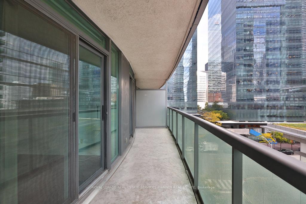 Photo 23 of Unit 708, 30 Grand Trunk Crescent, Toronto, Waterfront Communities — HOMEH