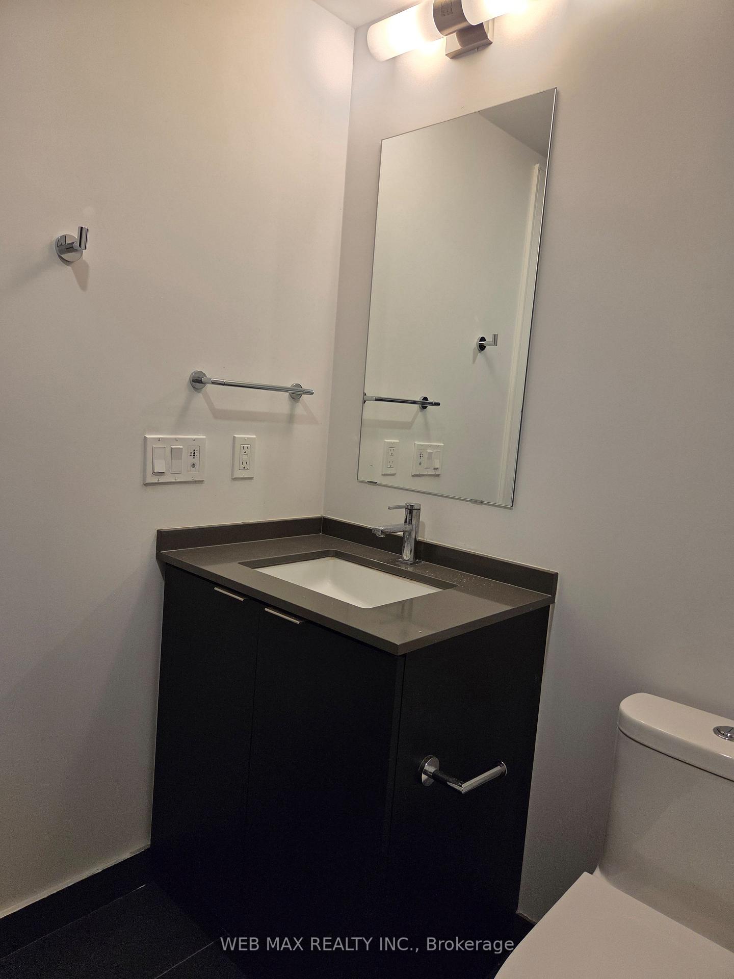 Photo 10 of Unit 815, 1 Jarvis Street, Hamilton, Beasley — HOMEH