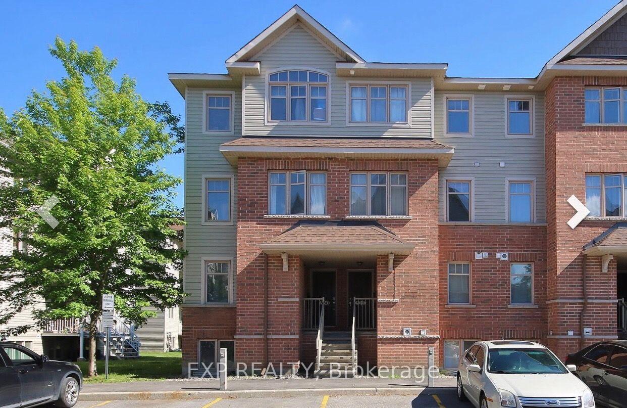 Photo 1 of 526 Reardon Private, Ottawa, Heron Gate/Industrial Park — HOMEH