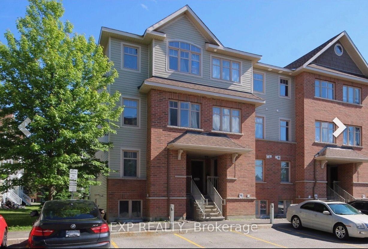 Photo 2 of 526 Reardon Private, Ottawa, Heron Gate/Industrial Park — HOMEH