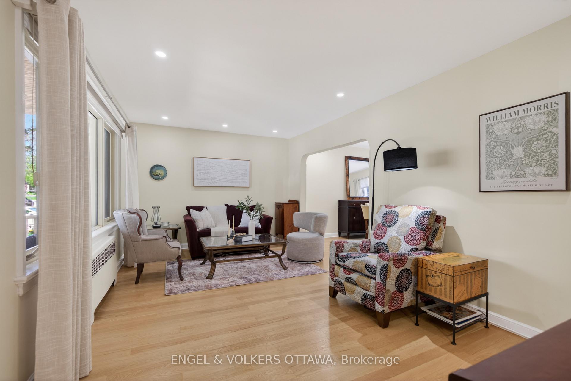 Photo 5 of 1396 Micmac Street, Ottawa, Alta Vista — HOMEH