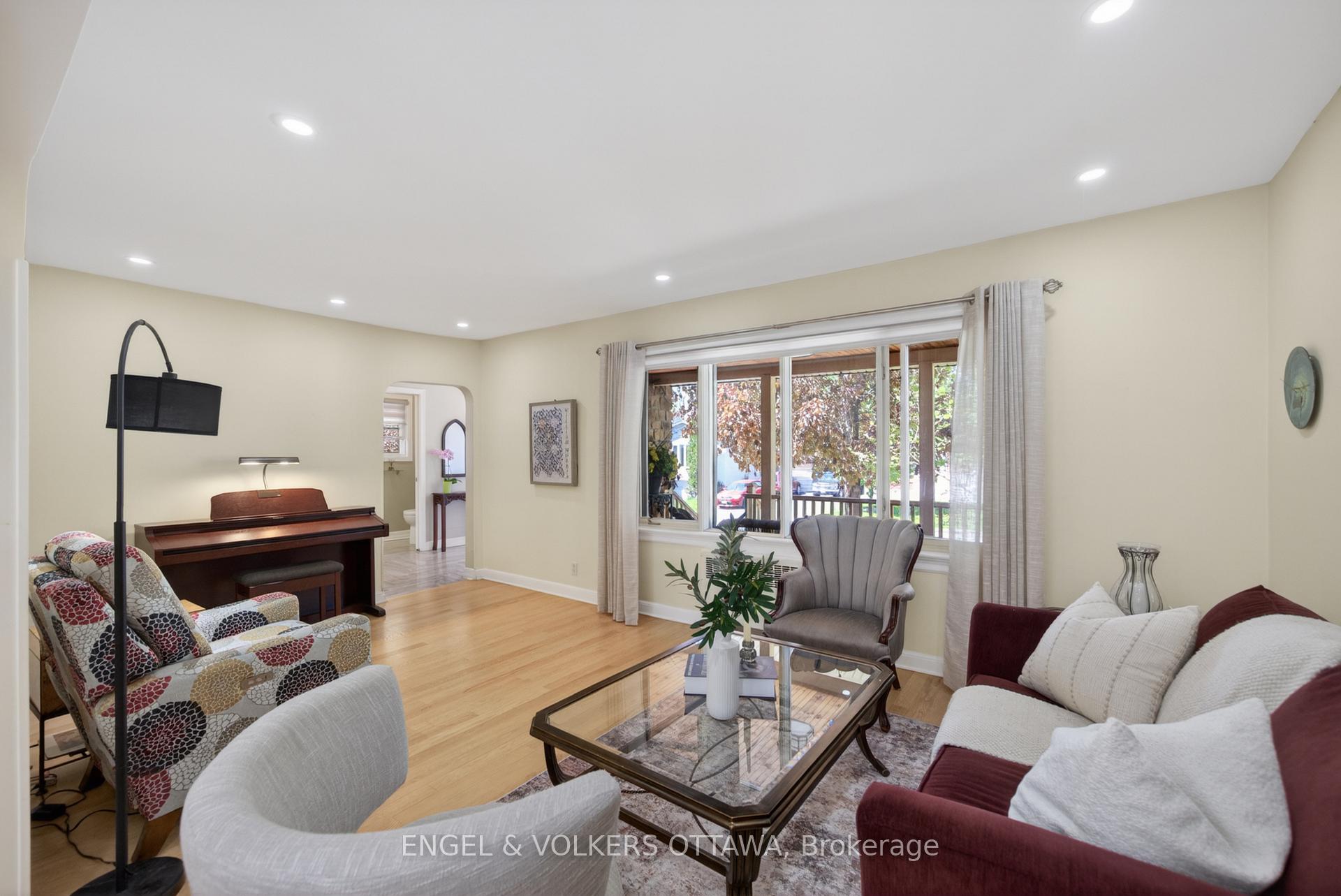 Photo 9 of 1396 Micmac Street, Ottawa, Alta Vista — HOMEH