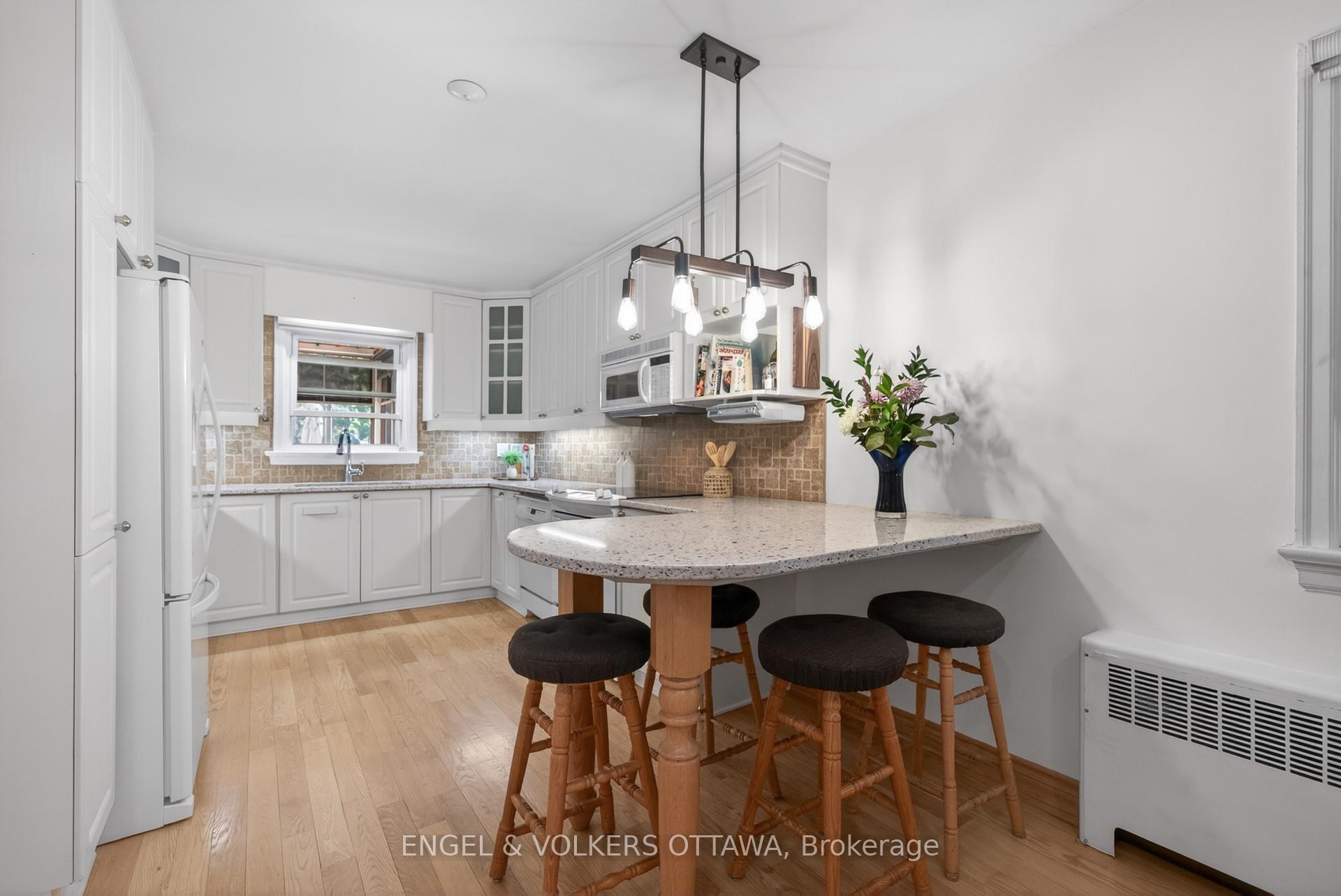 Photo 19 of 1396 Micmac Street, Ottawa, Alta Vista — HOMEH