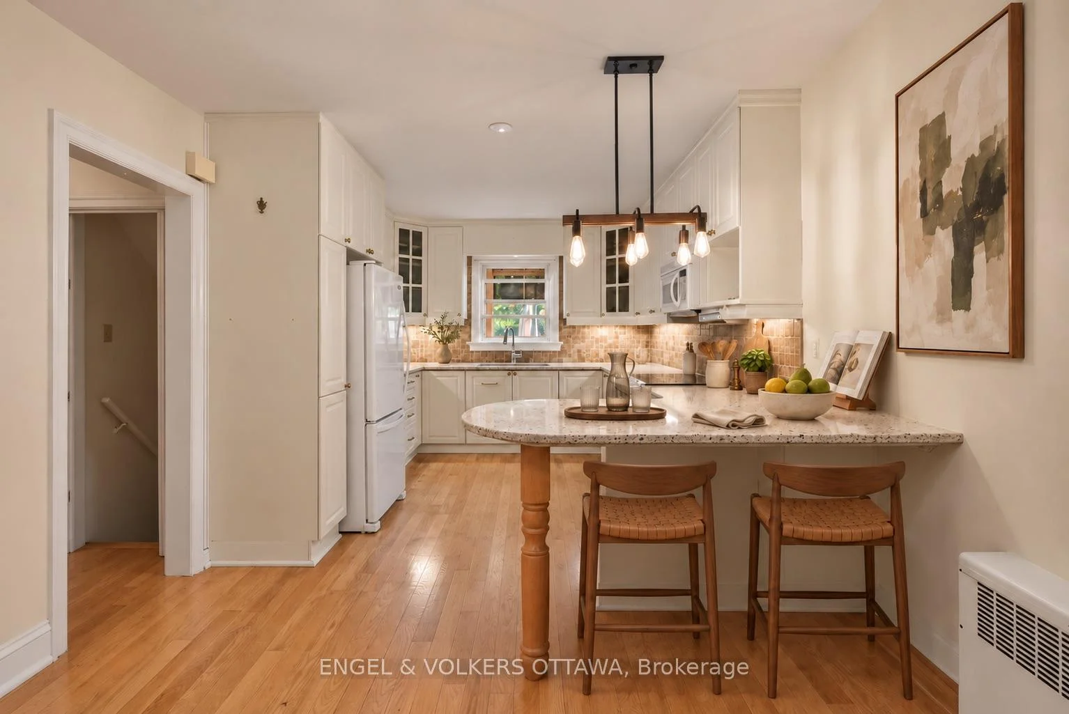 Photo 14 of 1396 Micmac Street, Ottawa, Alta Vista — HOMEH