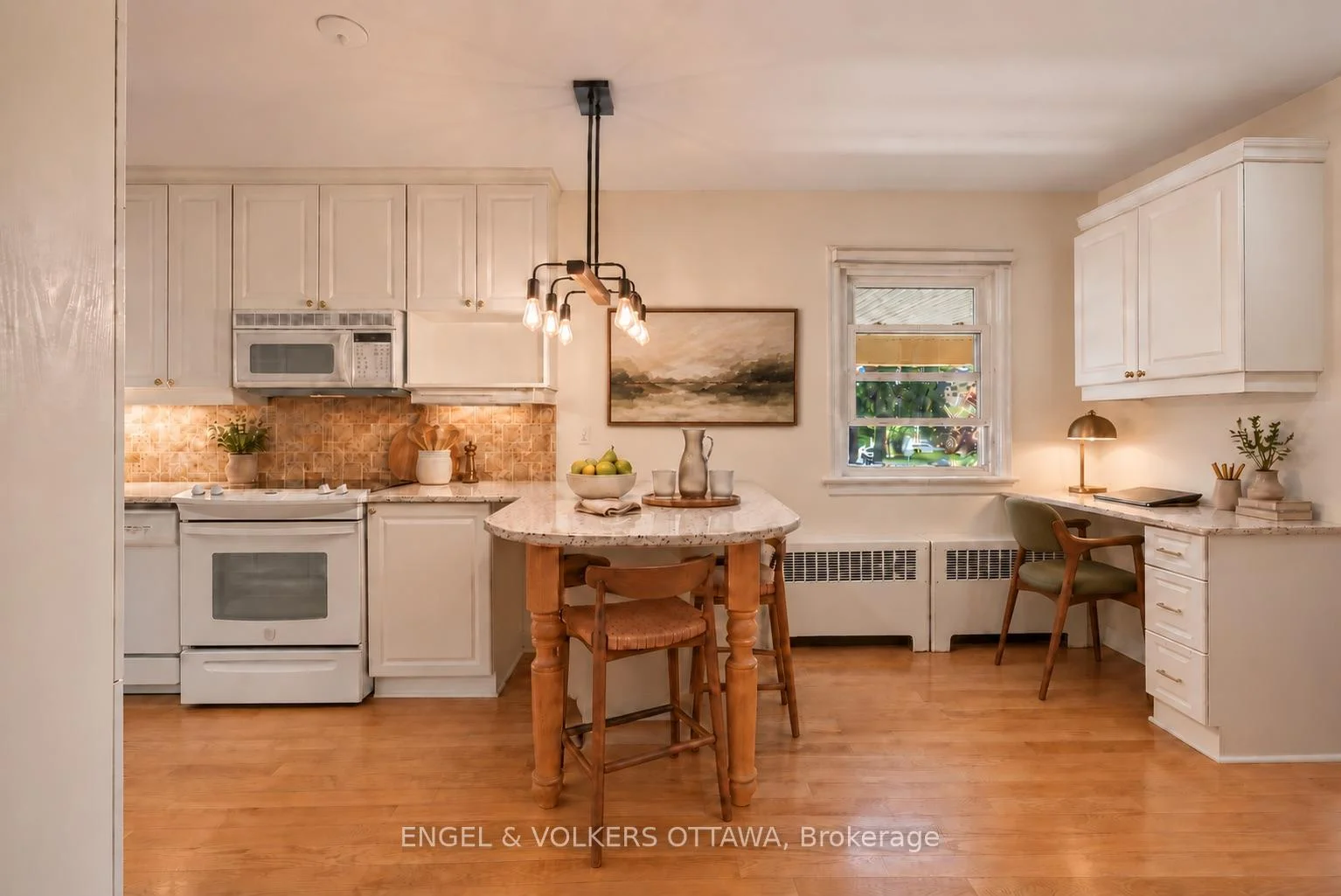 Photo 18 of 1396 Micmac Street, Ottawa, Alta Vista — HOMEH