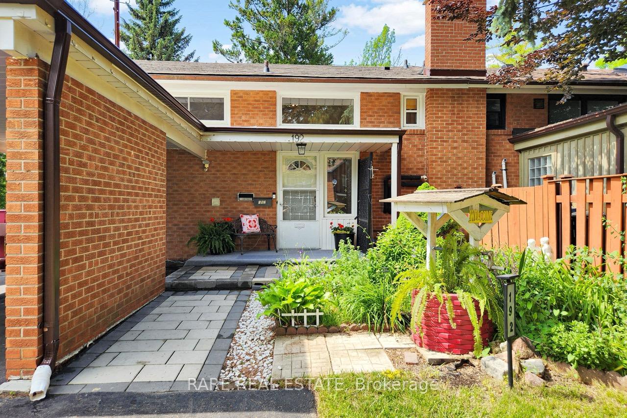 Photo 2 of 192 Three Valleys Drive, North York, Parkwoods-Donalda — HOMEH