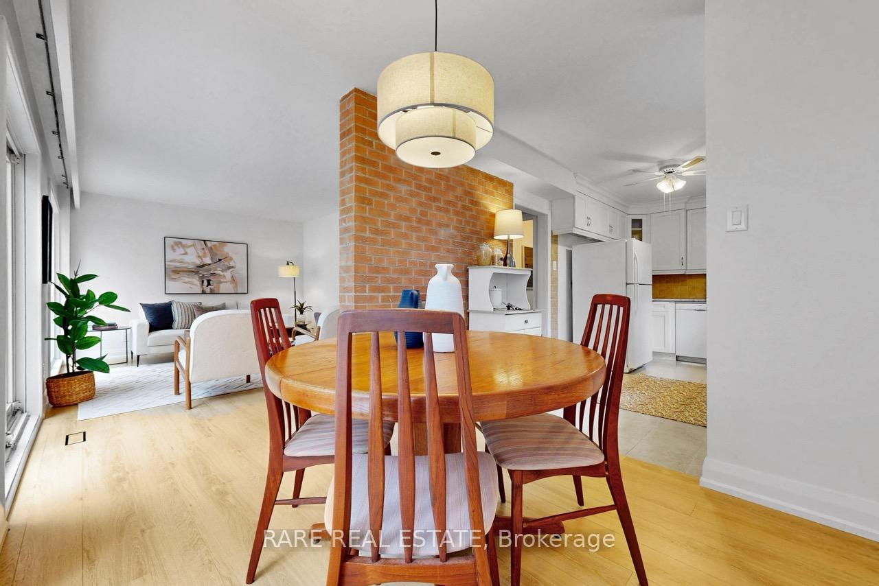 Photo 11 of 192 Three Valleys Drive, North York, Parkwoods-Donalda — HOMEH