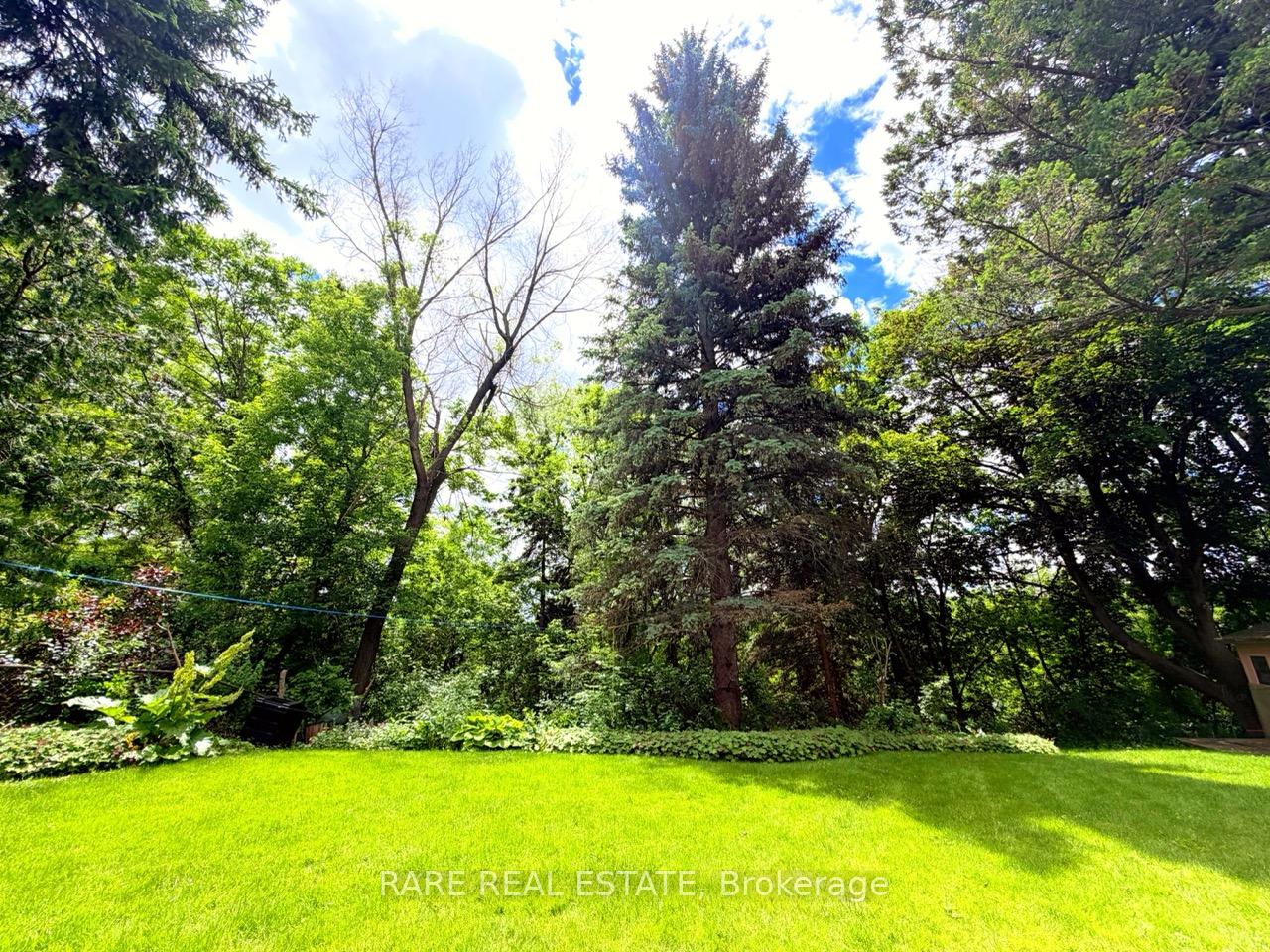 Photo 38 of 192 Three Valleys Drive, North York, Parkwoods-Donalda — HOMEH
