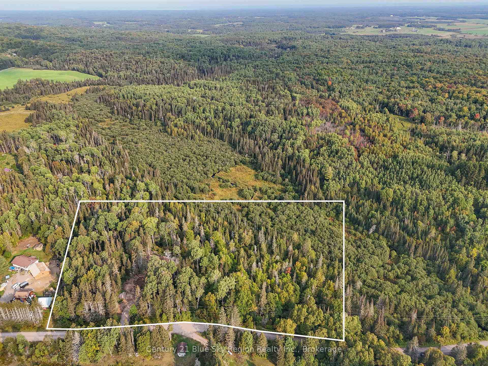 Photo of 356 Hunt Line