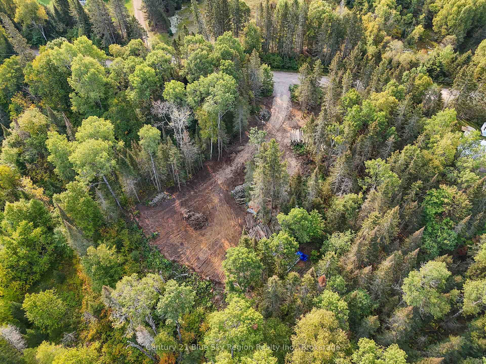 Photo 5 of 356 Hunt Line, Powassan — HOMEH