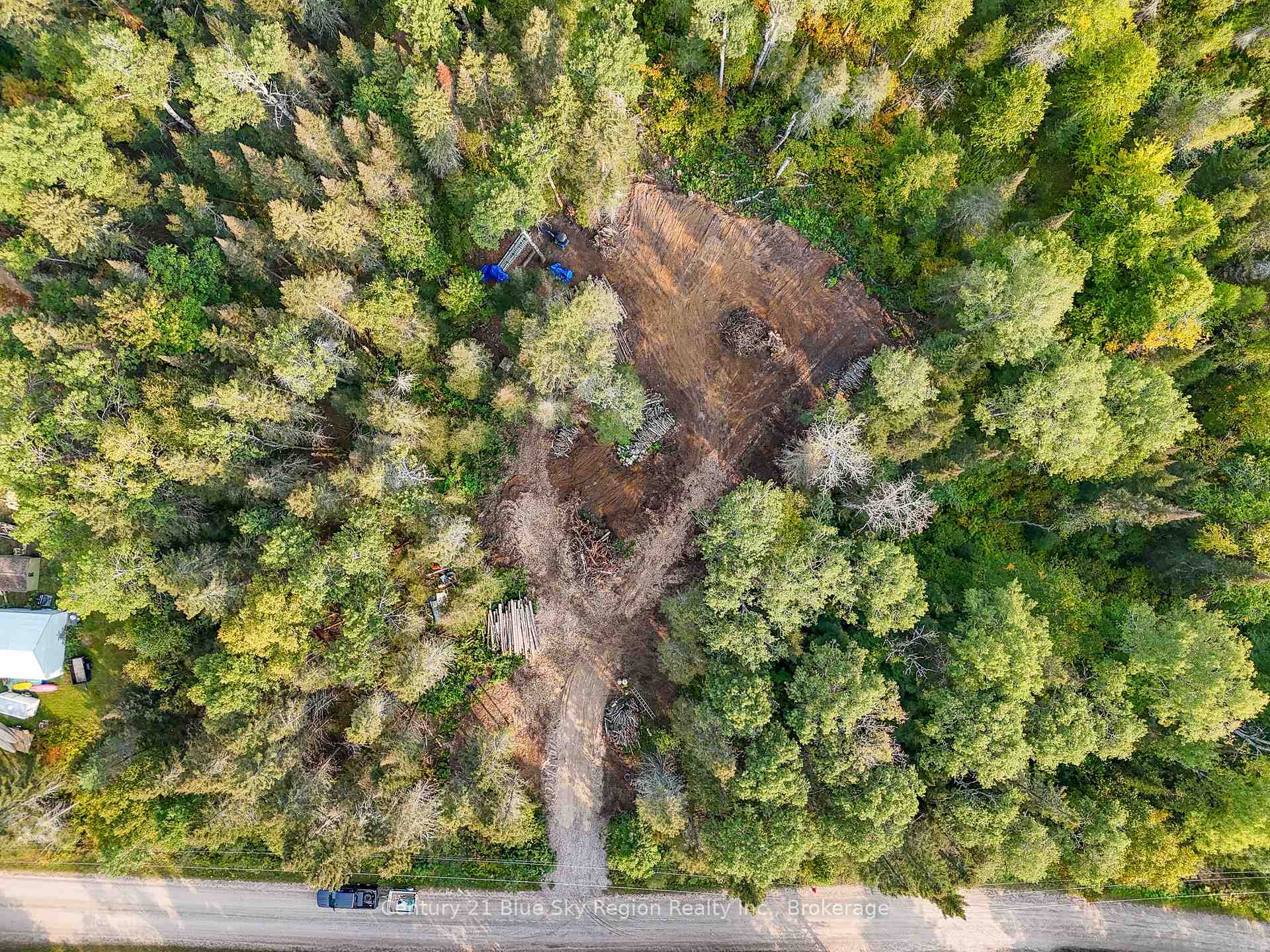 Photo 7 of 356 Hunt Line, Powassan — HOMEH