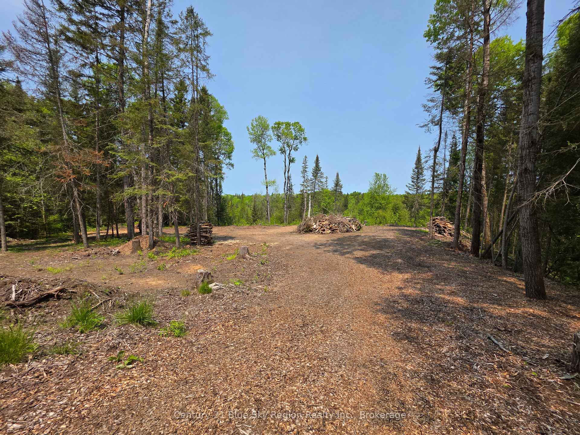 Photo 15 of 356 Hunt Line, Powassan — HOMEH